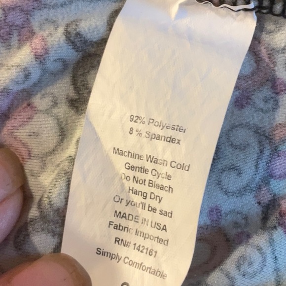 LuLaRoe size small tunic top. Simply comfortable high/low top. - Picture 6 of 6